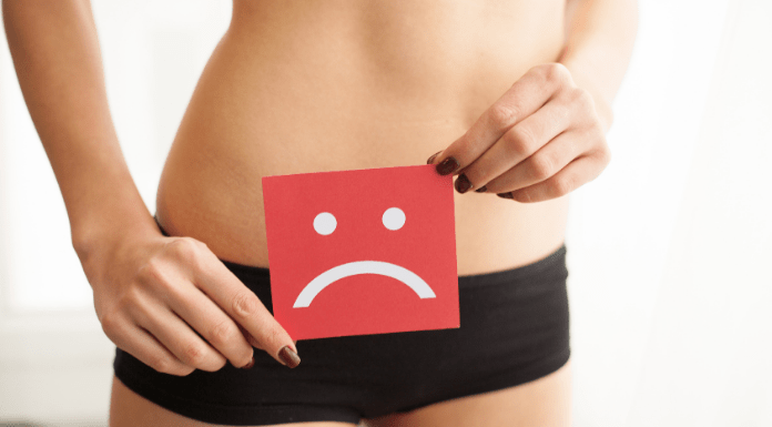 สังเกตอาการตกขาวว่ามีกลิ่นปกติหรือไม่