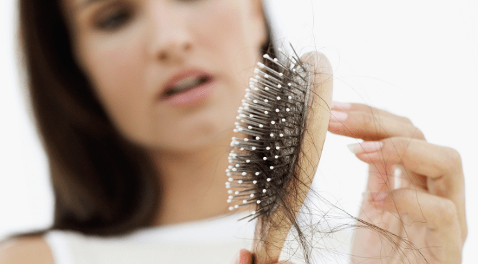 อาการผมร่วงเกิดจากความเครียด วิตกกกังวล