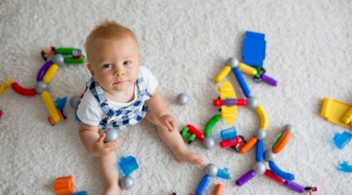 สาเหตุที่ลูกไม่ยอมนอนดตอนกลางคืน