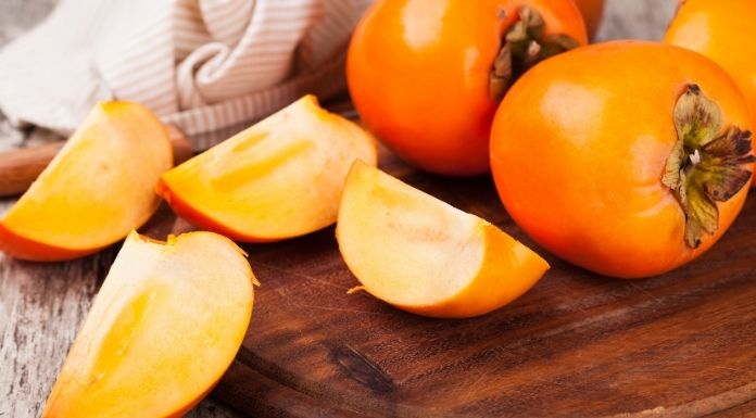 ลูกพลับอุดมไปด้วยวิตามินมีผลเอ ซี อี ช่วยในเรื่องการระบายความร้อน